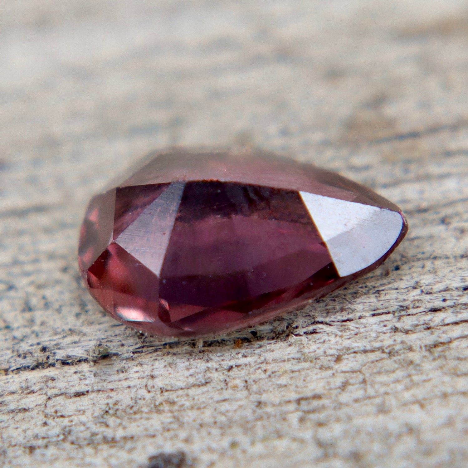 Natural Brown Sapphire – 0.75ct Pear Cut Unheated Madagascar Gemstone - Sapphirepal