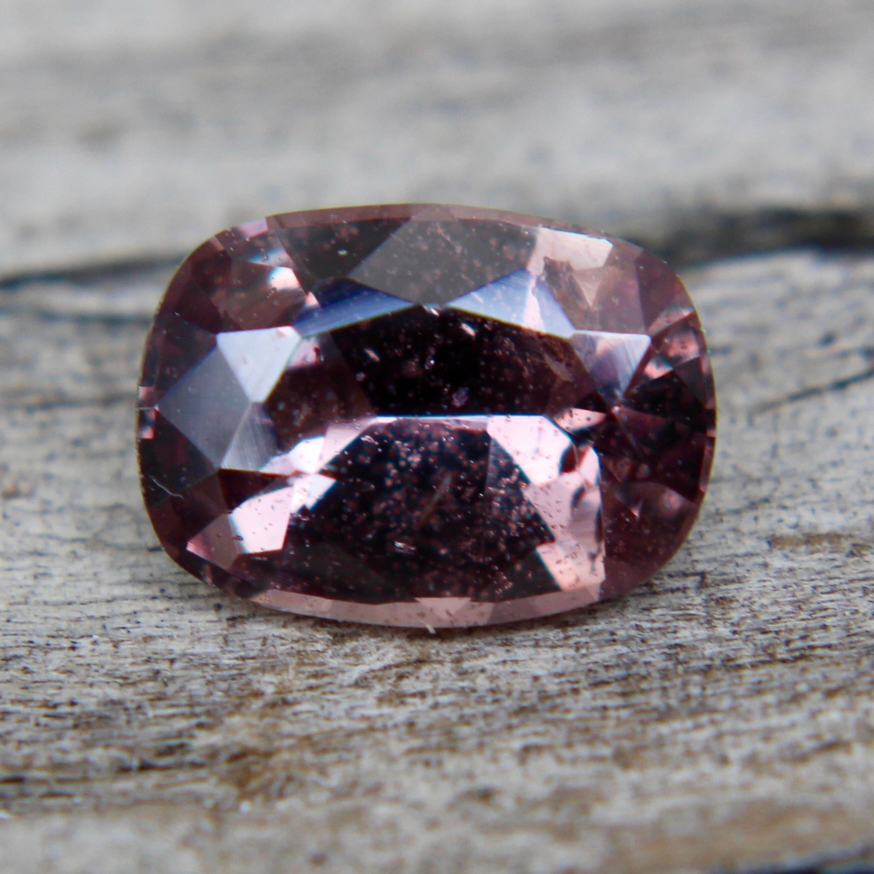 Natural Brown Sapphire - Sapphirepal