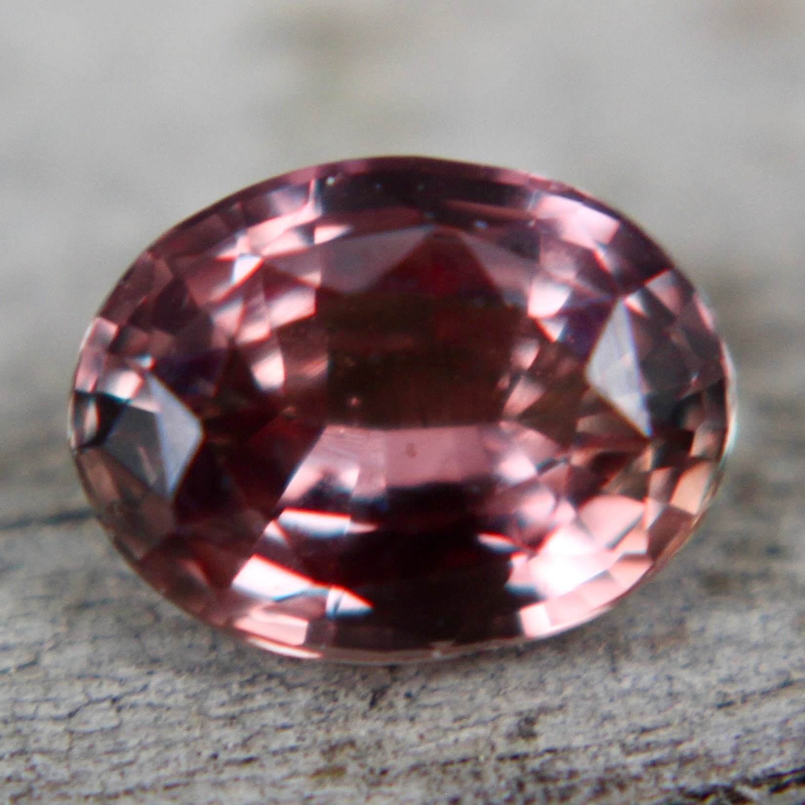 Natural Brown Sapphire - Sapphirepal