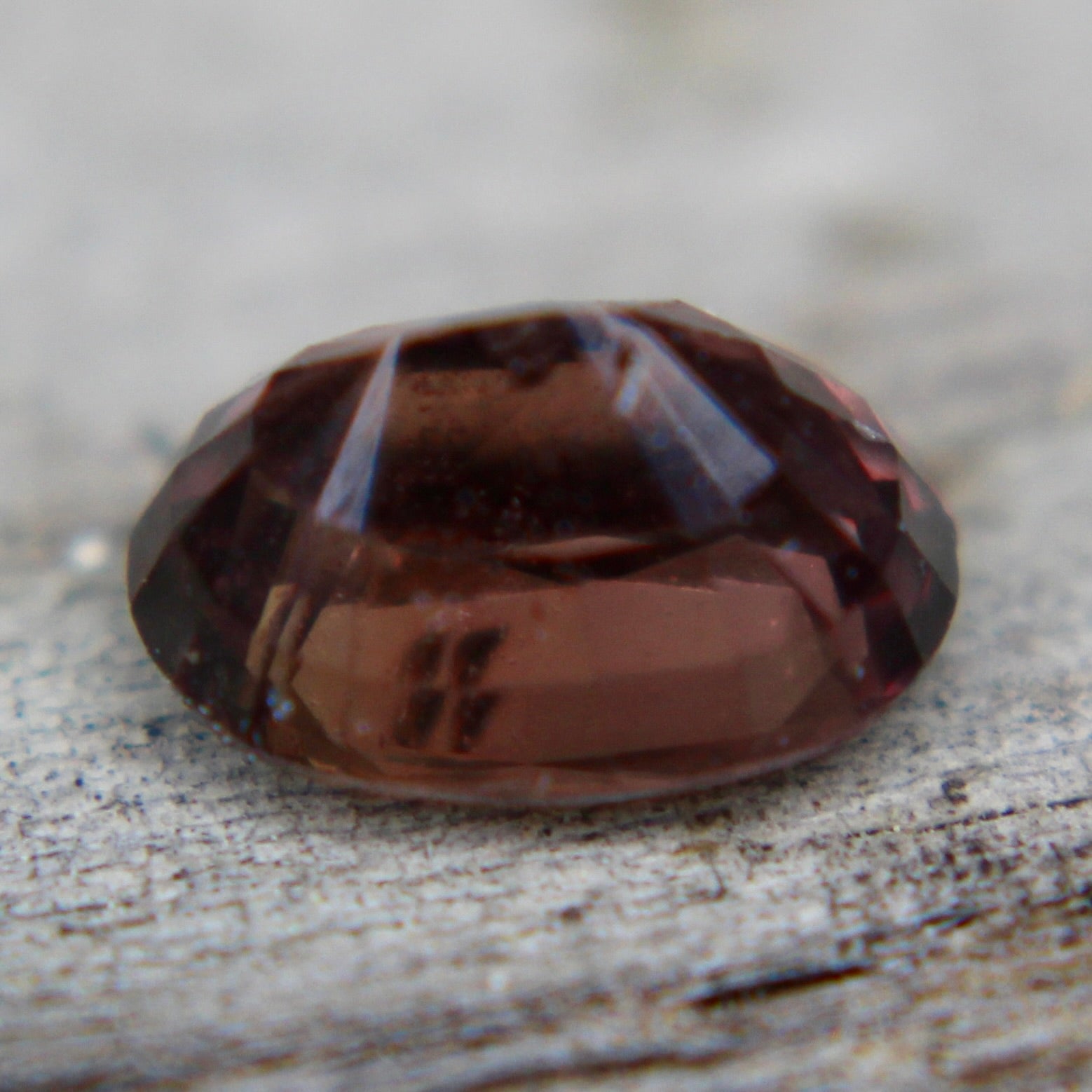 Natural Brown Sapphire - Sapphirepal