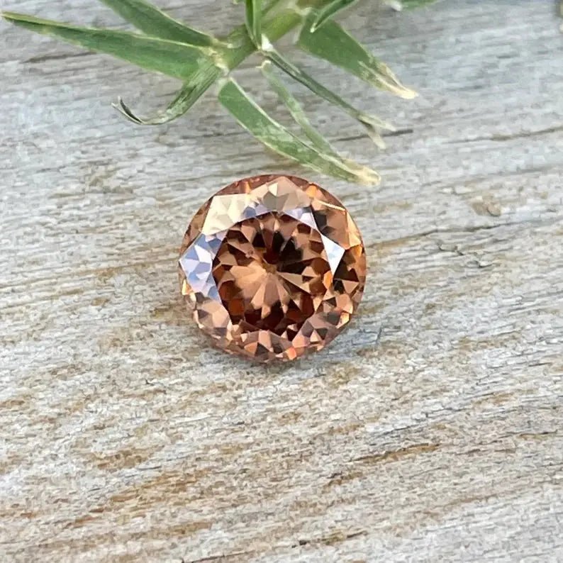 Natural Brown Sapphire - Sapphirepal