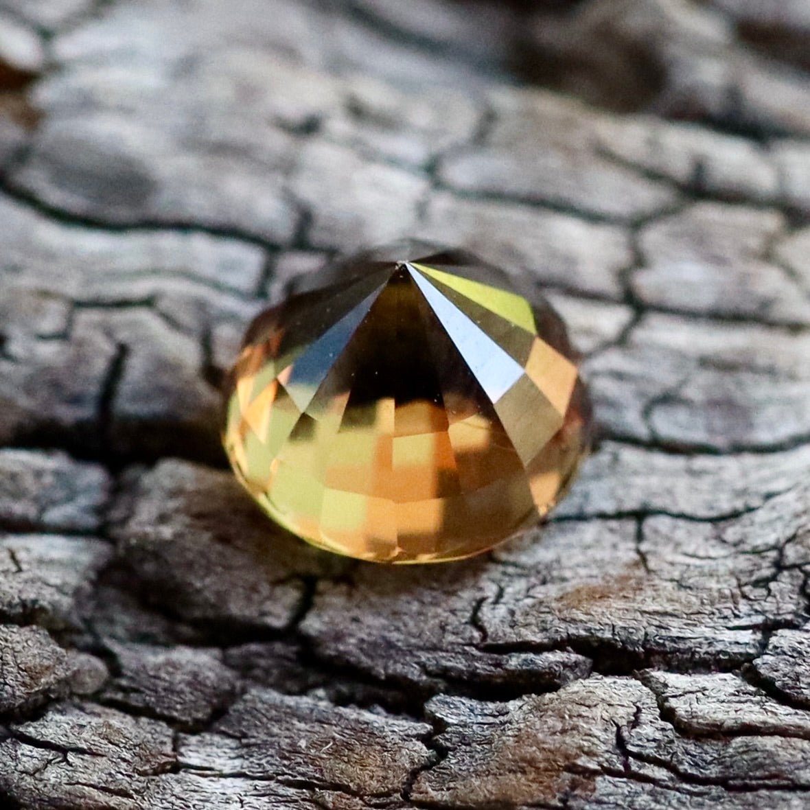 Natural Brown Sapphire - Sapphirepal