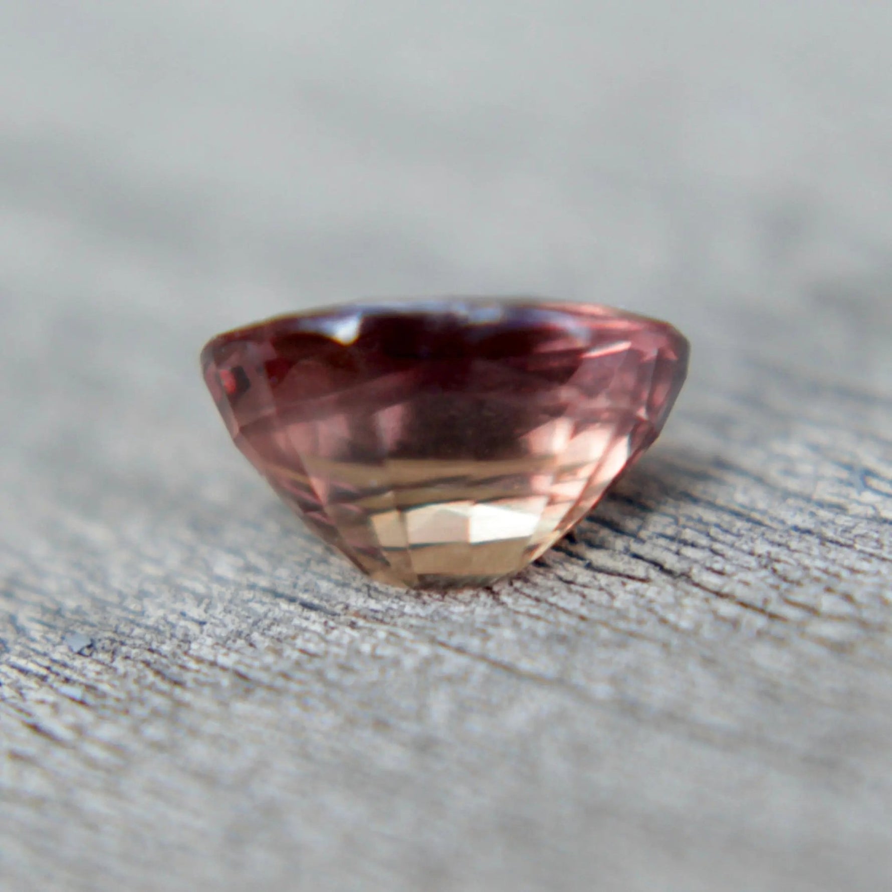 Natural Brown Sapphire - Sapphirepal