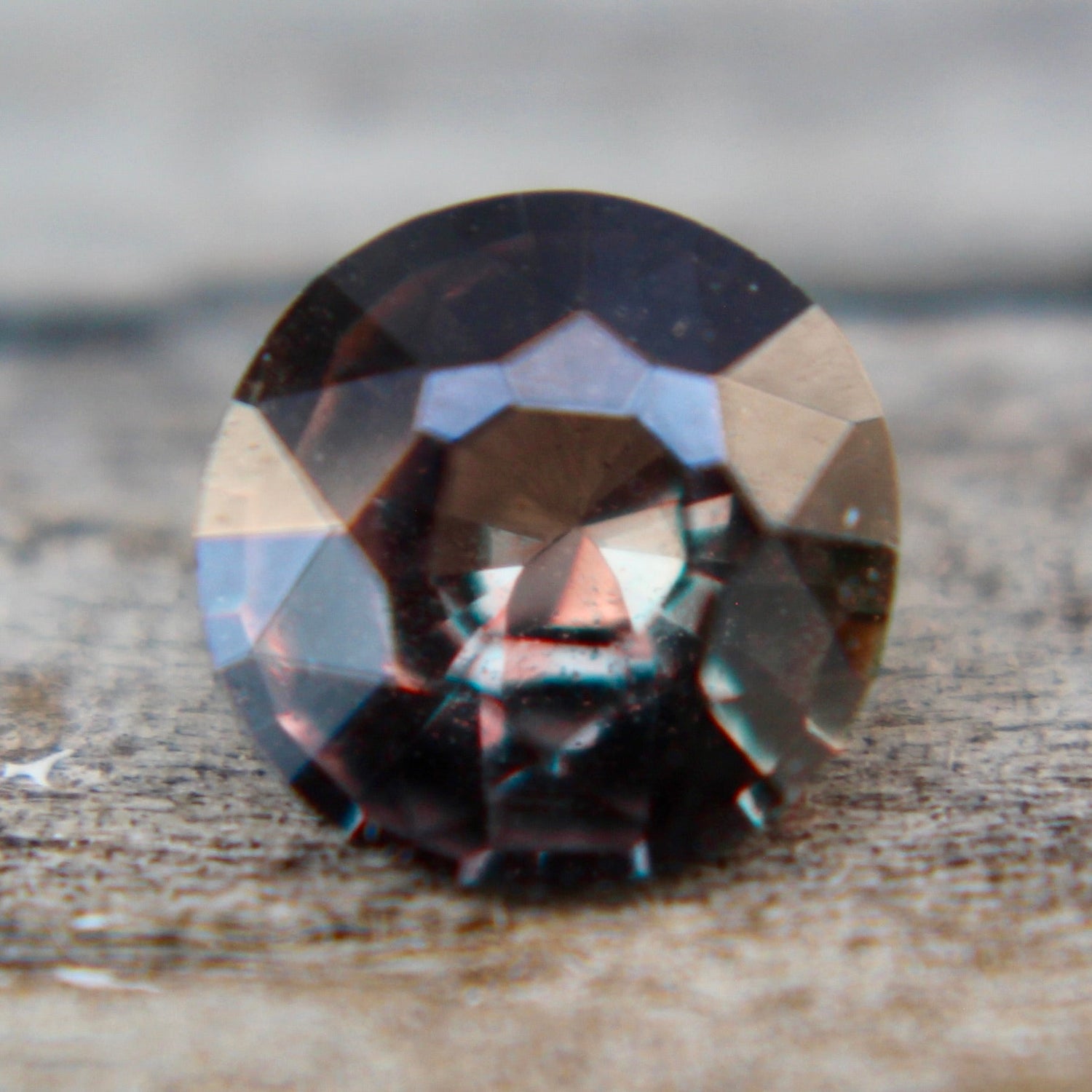 Natural Brown Sapphire - Sapphirepal