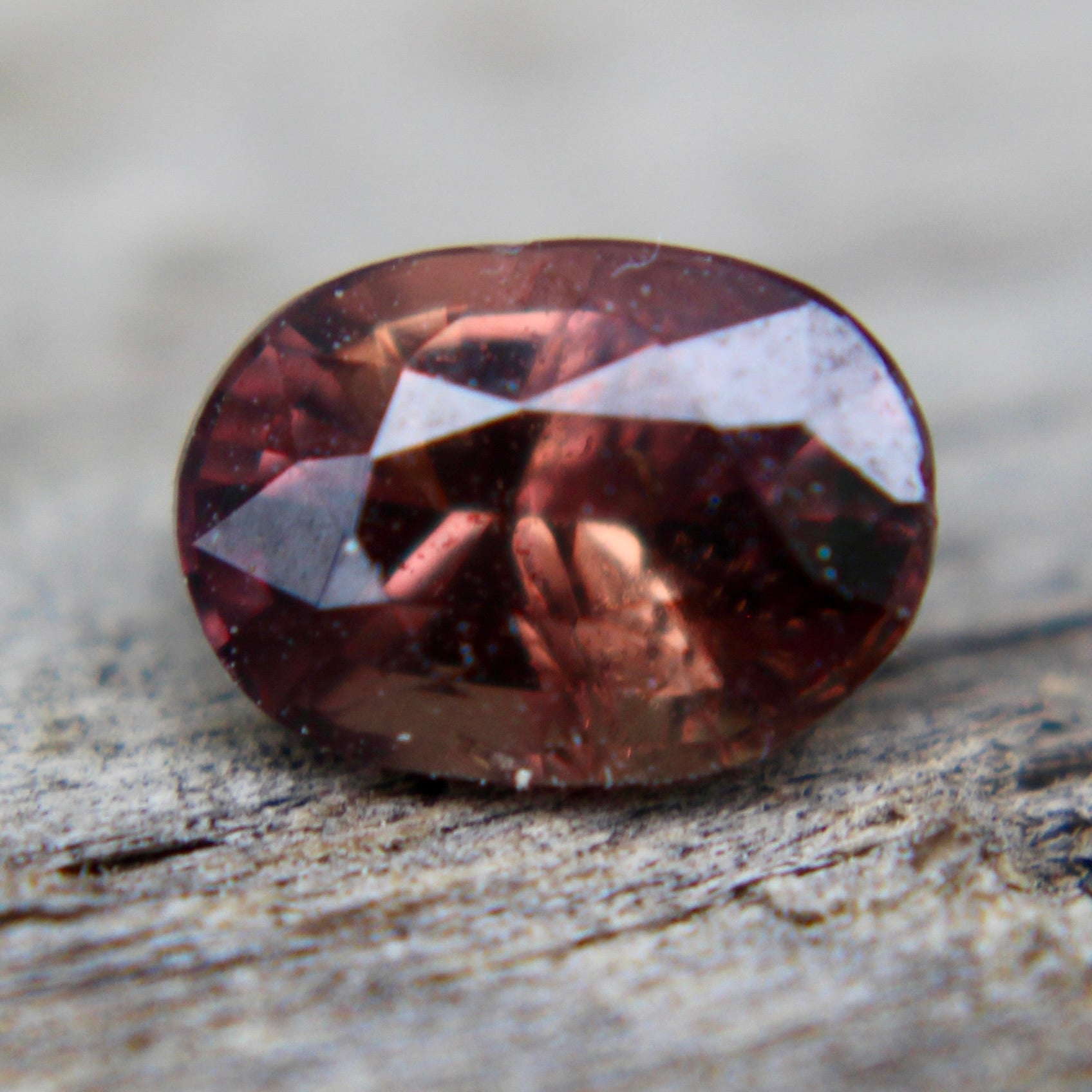 Natural Brown Sapphire - Sapphirepal
