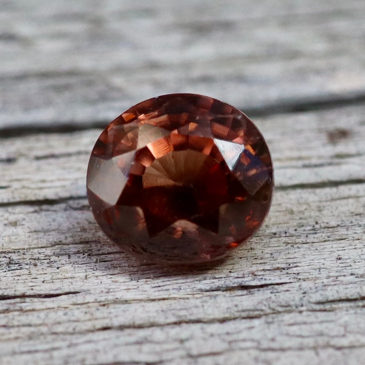 Natural Brown Zircon - Sapphirepal