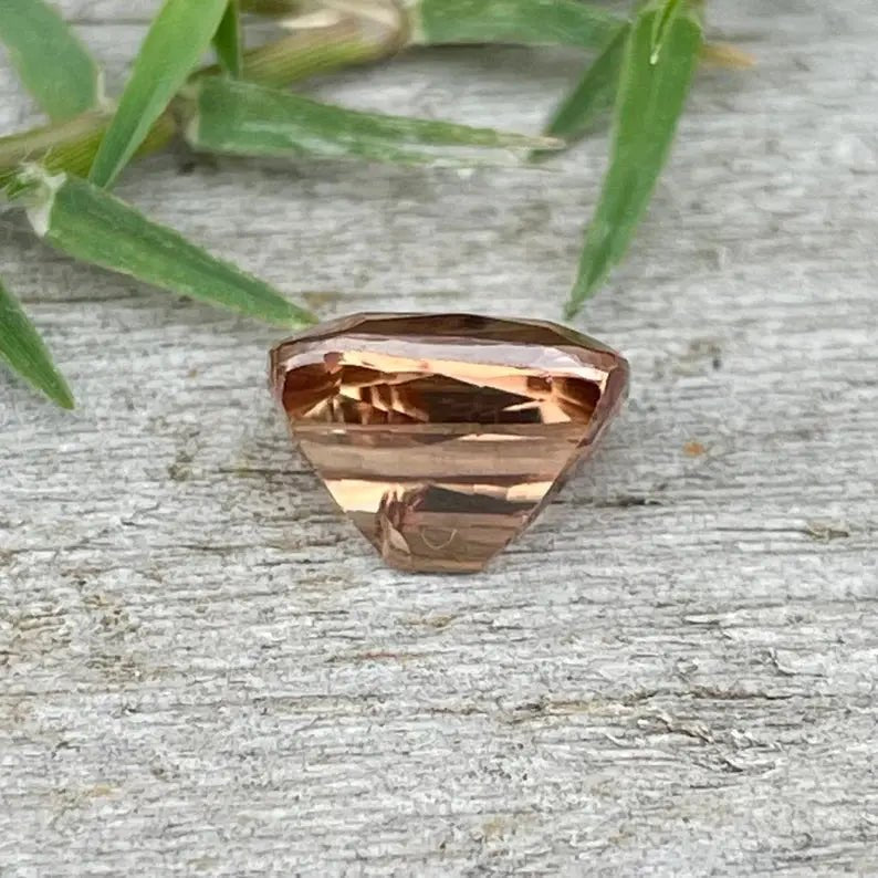 Natural Brown Zircon - Sapphirepal