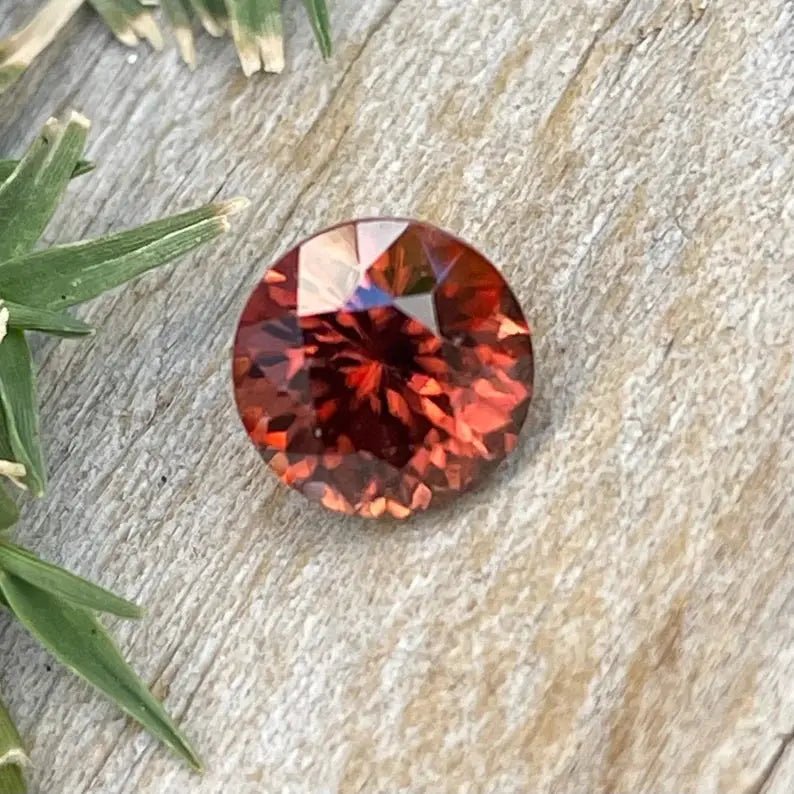 Natural Brown Zircon - Sapphirepal