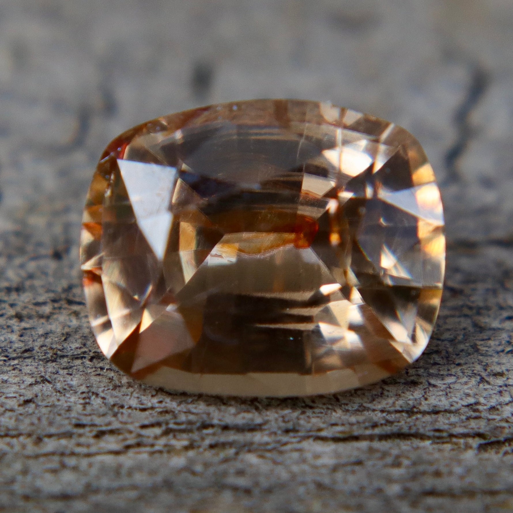 Natural Brown Zircon - Sapphirepal