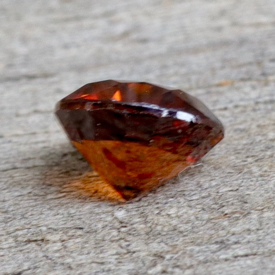 Natural Brown Zircon - Sapphirepal