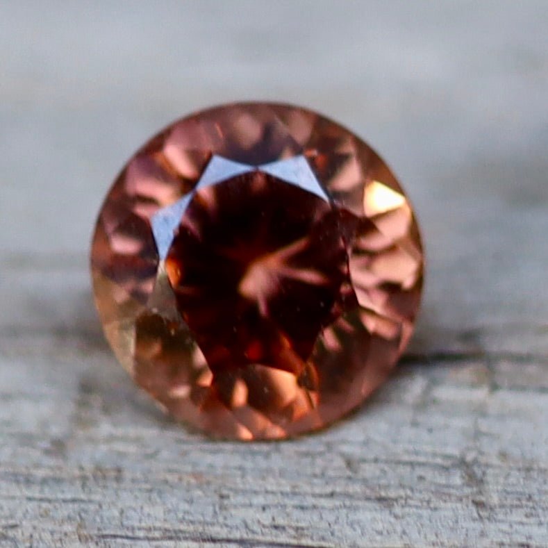 Natural Brown Zircon - Sapphirepal