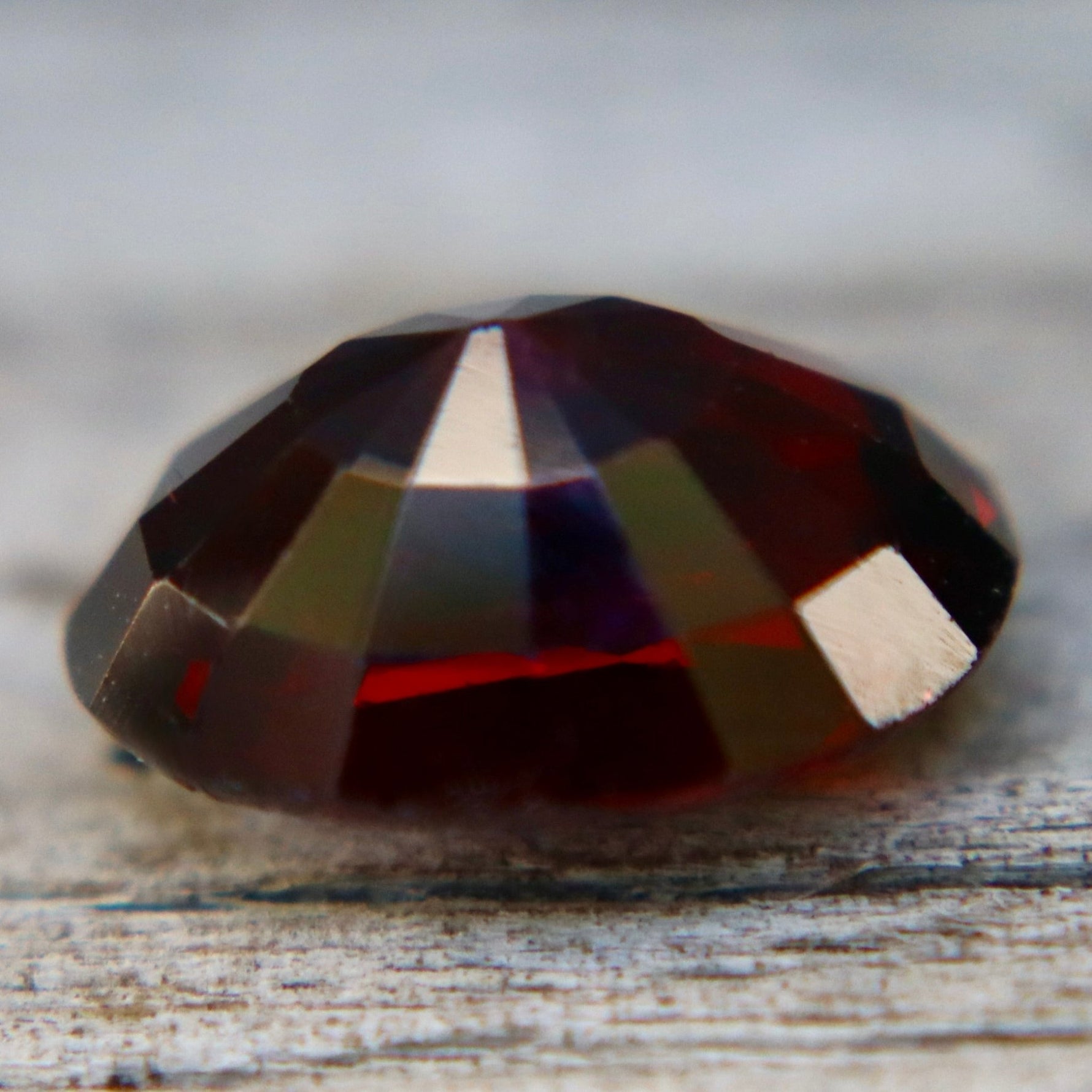Natural Ceylon Garnet 3.55 Carat Oval Cut Eye Clean Loose Gemstone - Sapphirepal