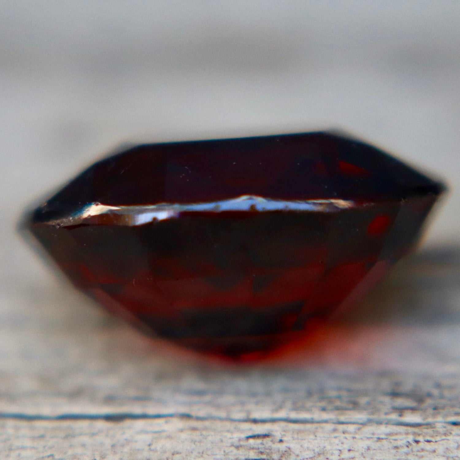 Natural Ceylon Garnet 3.55 Carat Oval Cut Eye Clean Loose Gemstone - Sapphirepal
