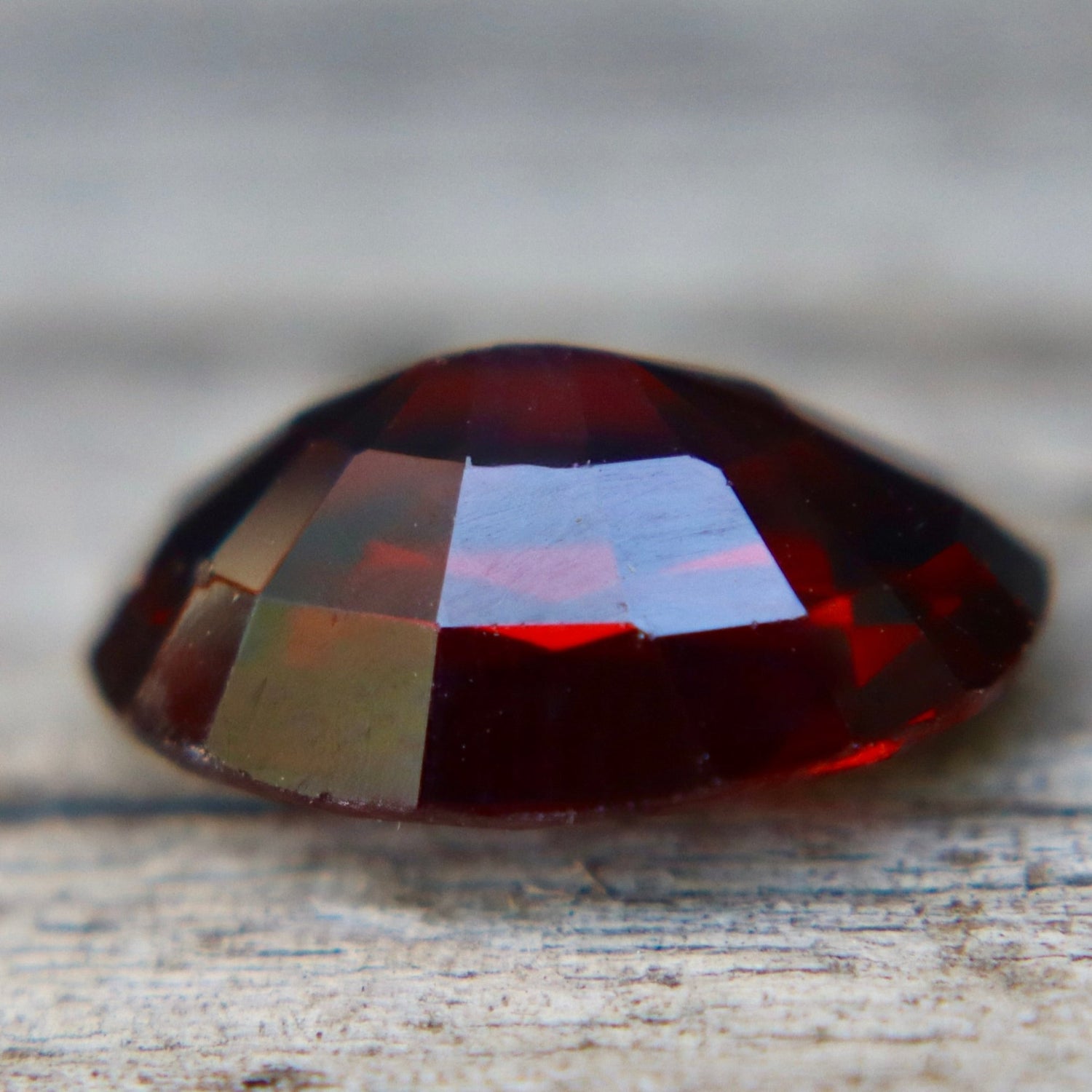 Natural Ceylon Garnet 3.88 Carat Oval Cut Eye Clean Loose Gemstone - Sapphirepal
