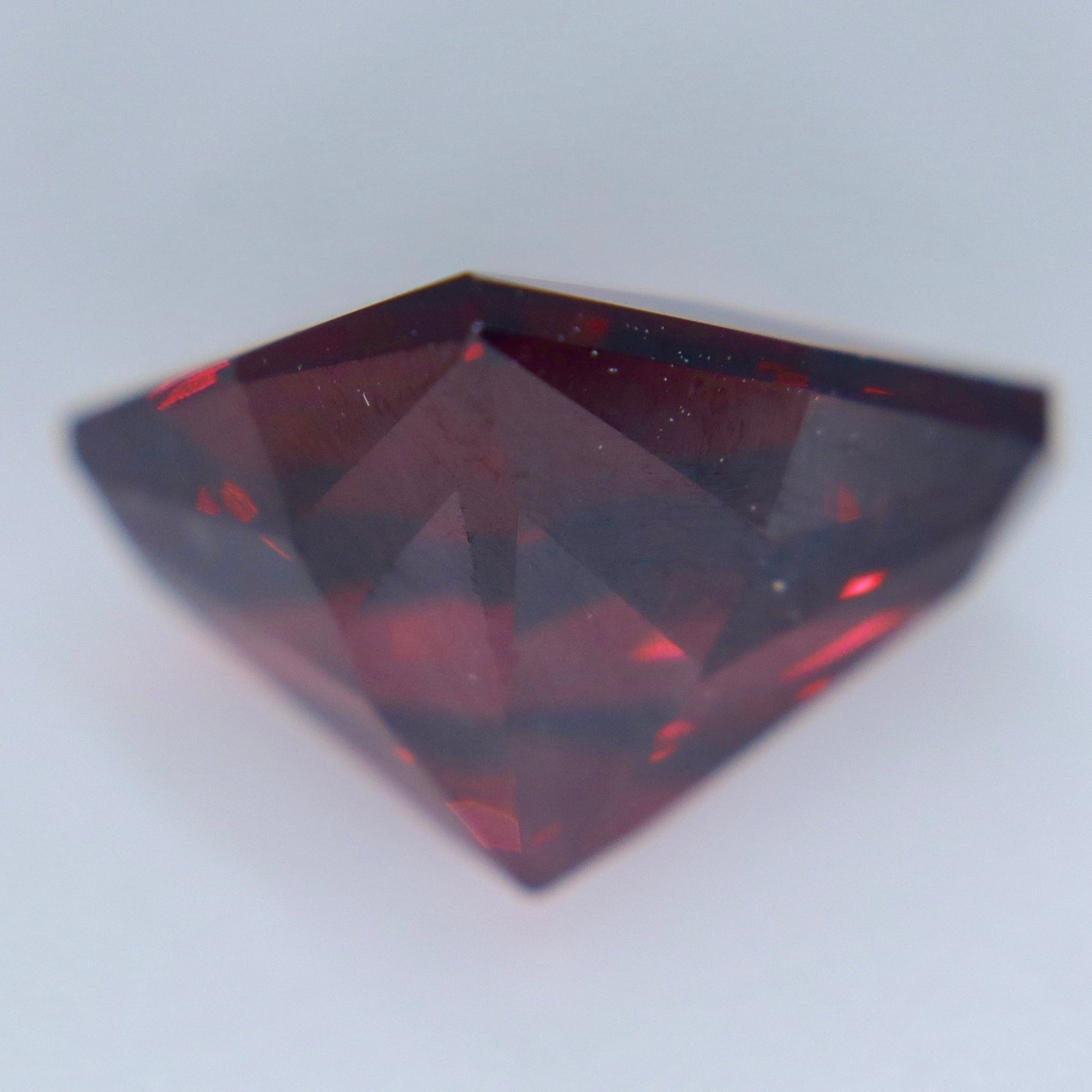 Natural Ceylon Garnet 4.38 Carat Modified Trillion Cut Loose Gemstone - Sapphirepal