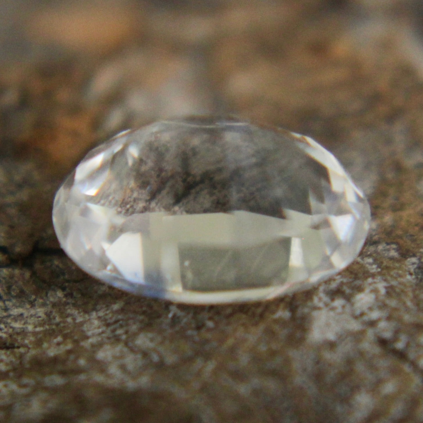 Natural Ceylon White Sapphire – 0.91 Carat Oval Cut - Sapphirepal
