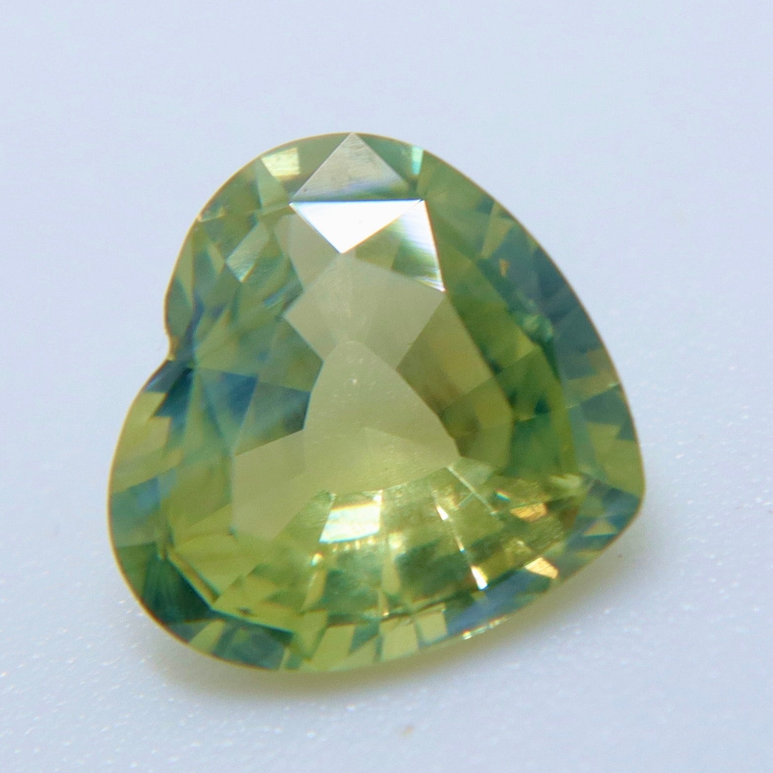 Natural Chrysoberyl Heart Cut 2.23 Carat Ceylon Loose Gemstone - Sapphirepal