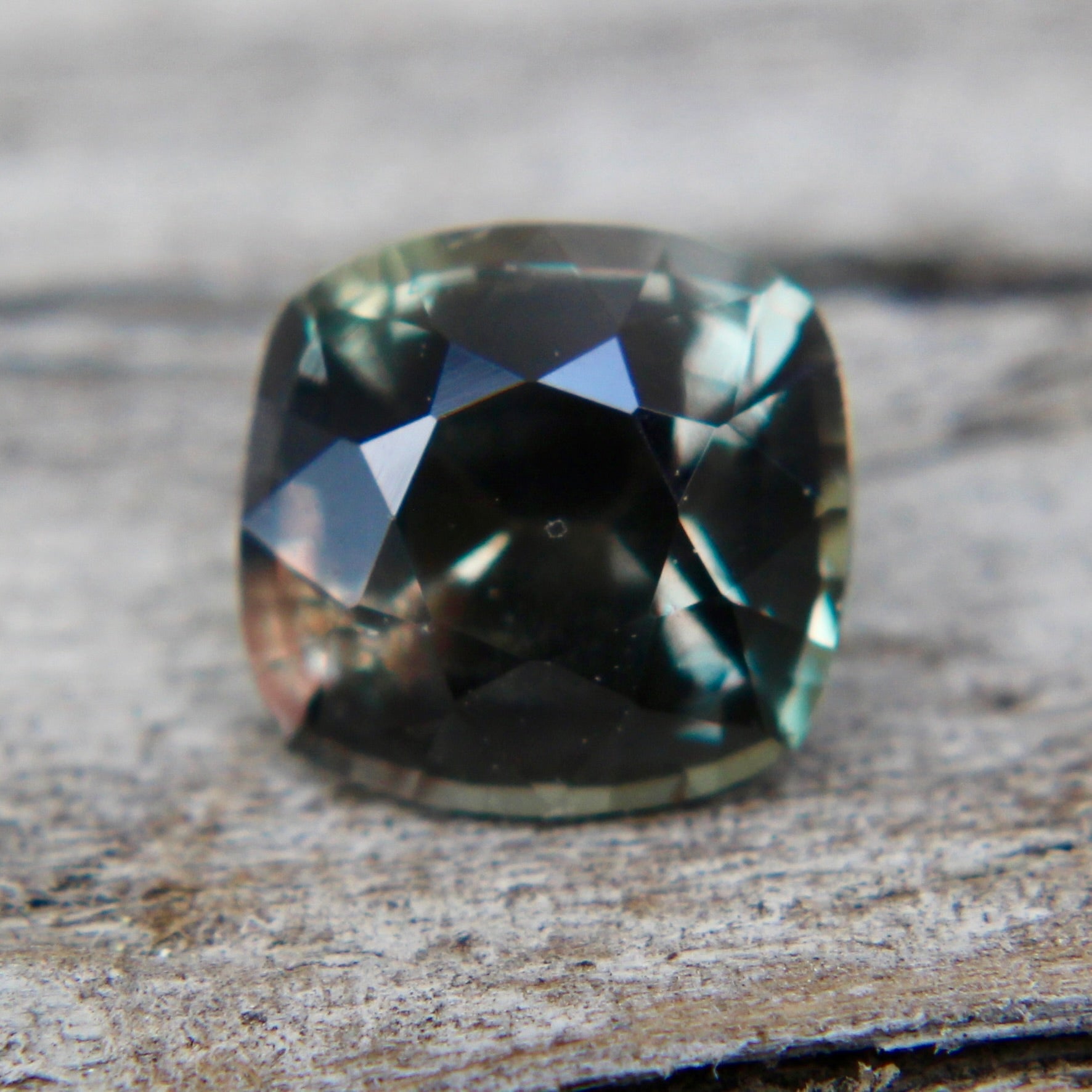 Natural Colour Change Sapphire - Sapphirepal