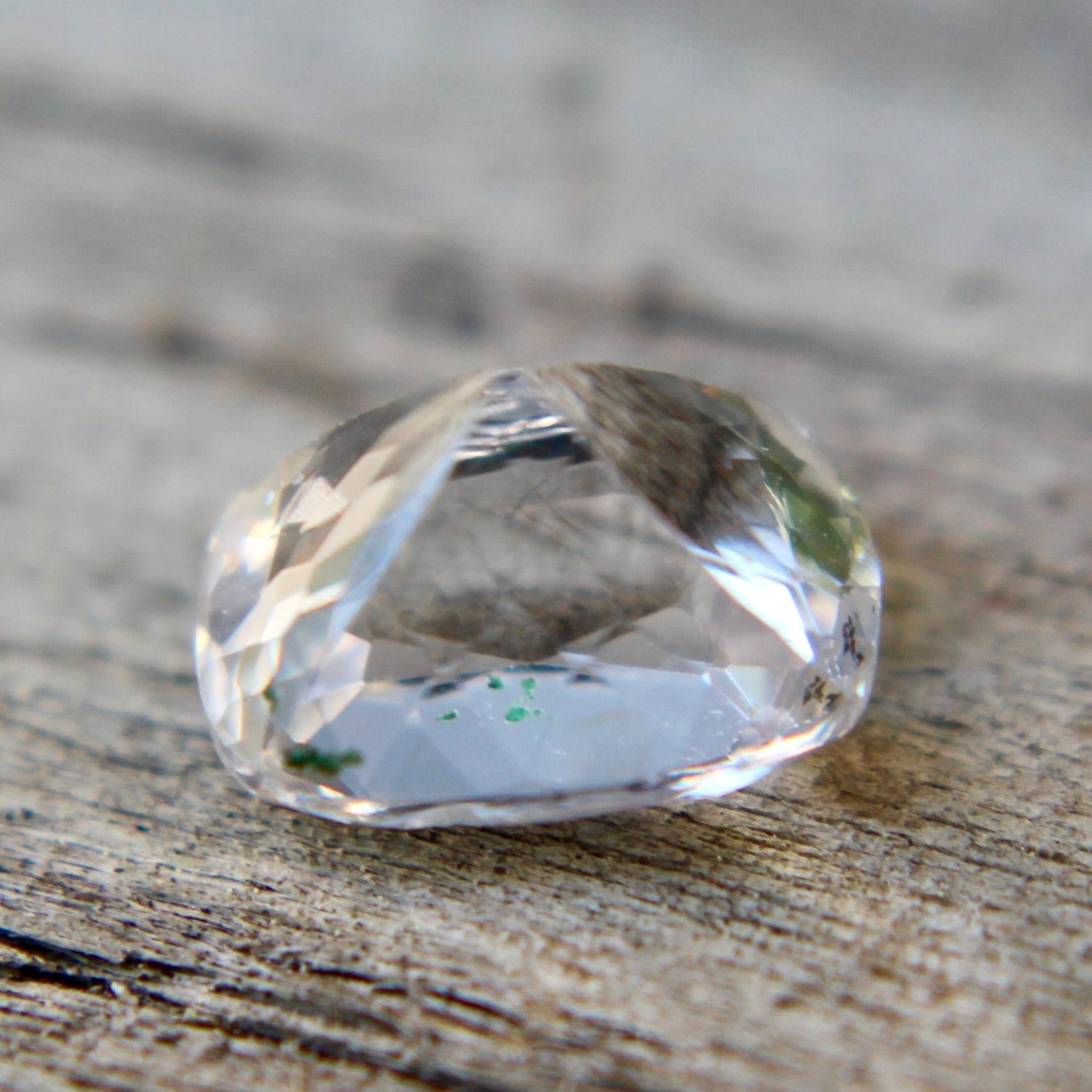 Natural Colourless Sapphire - Sapphirepal