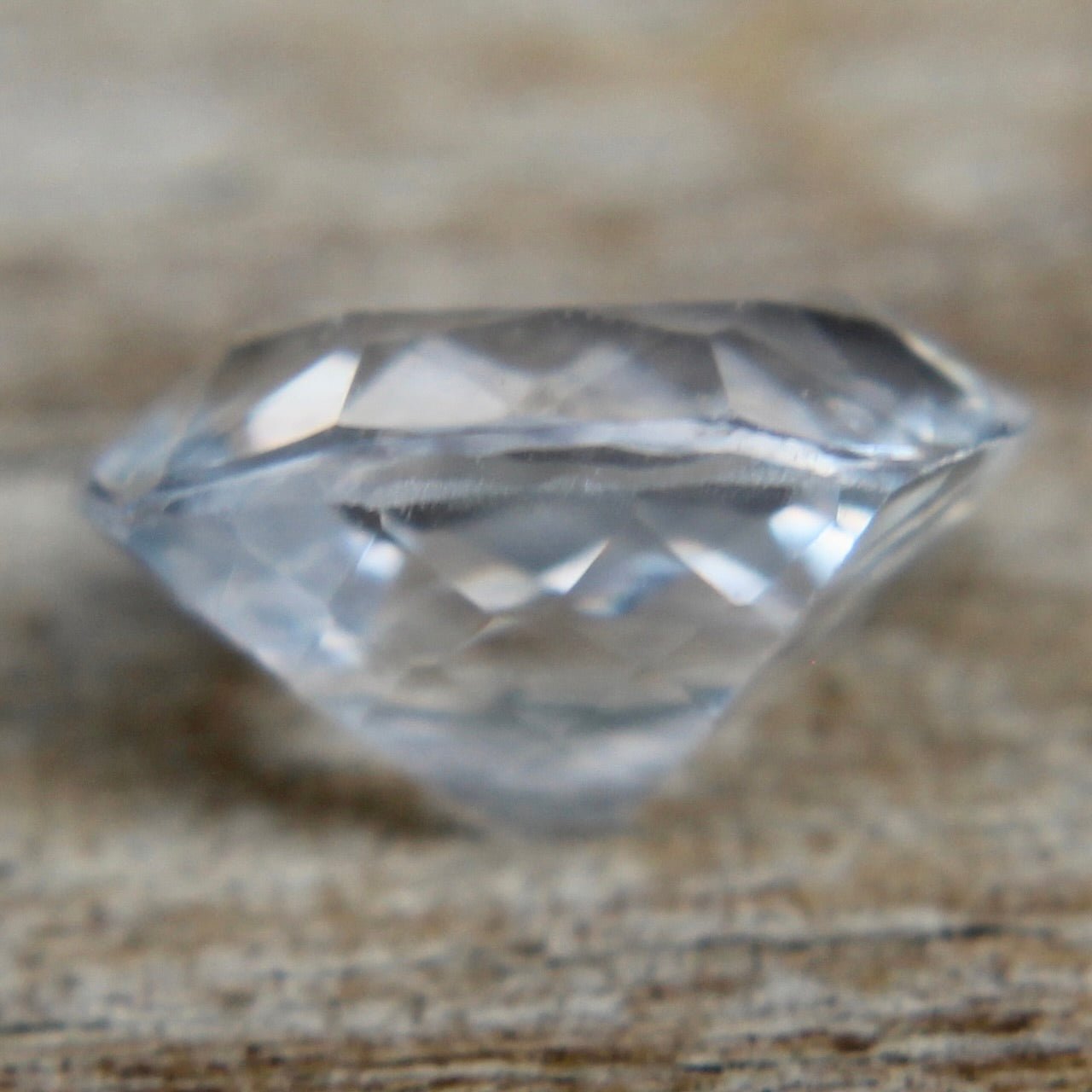 Natural Colourless Sapphire - Sapphirepal