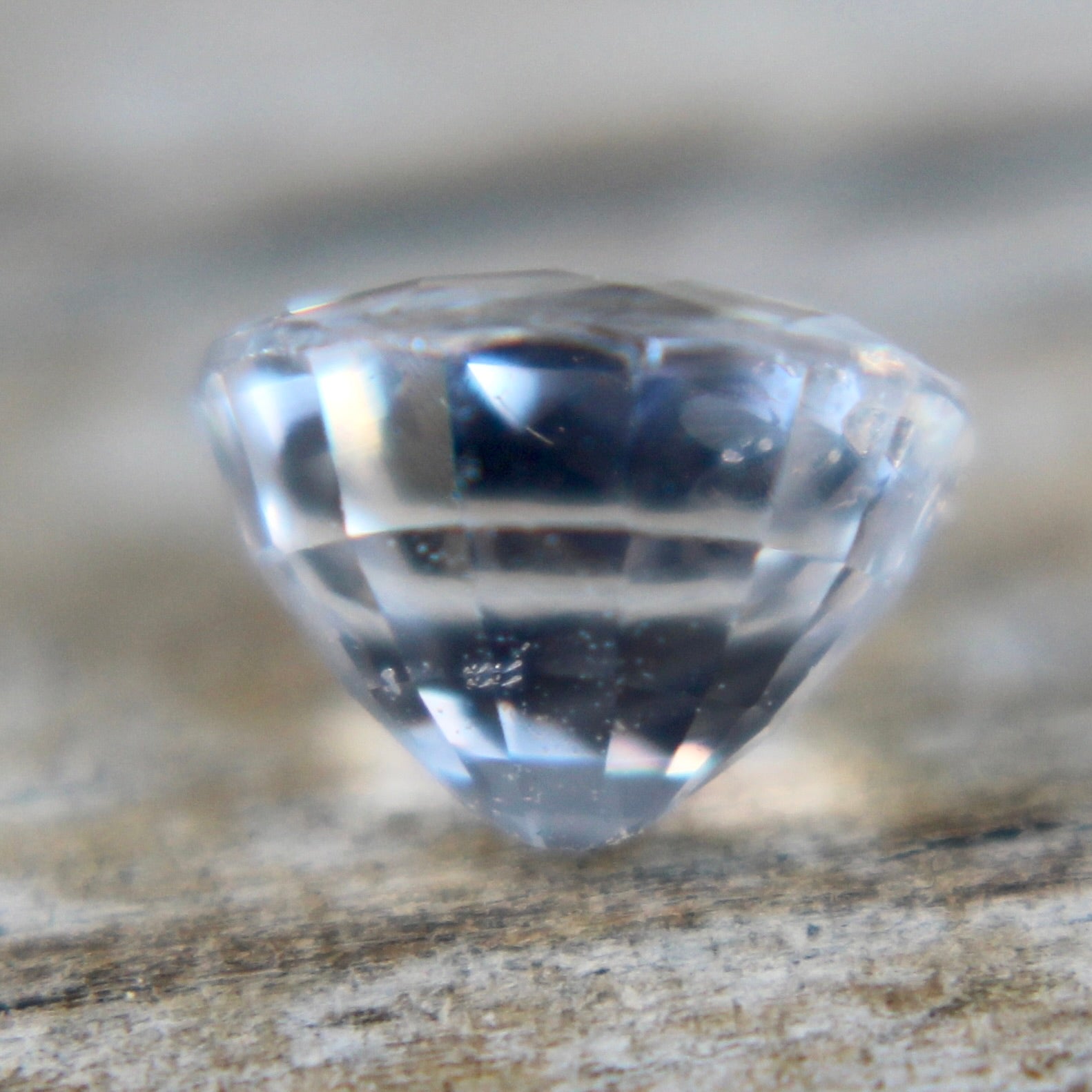Natural Colourless Sapphire - Sapphirepal