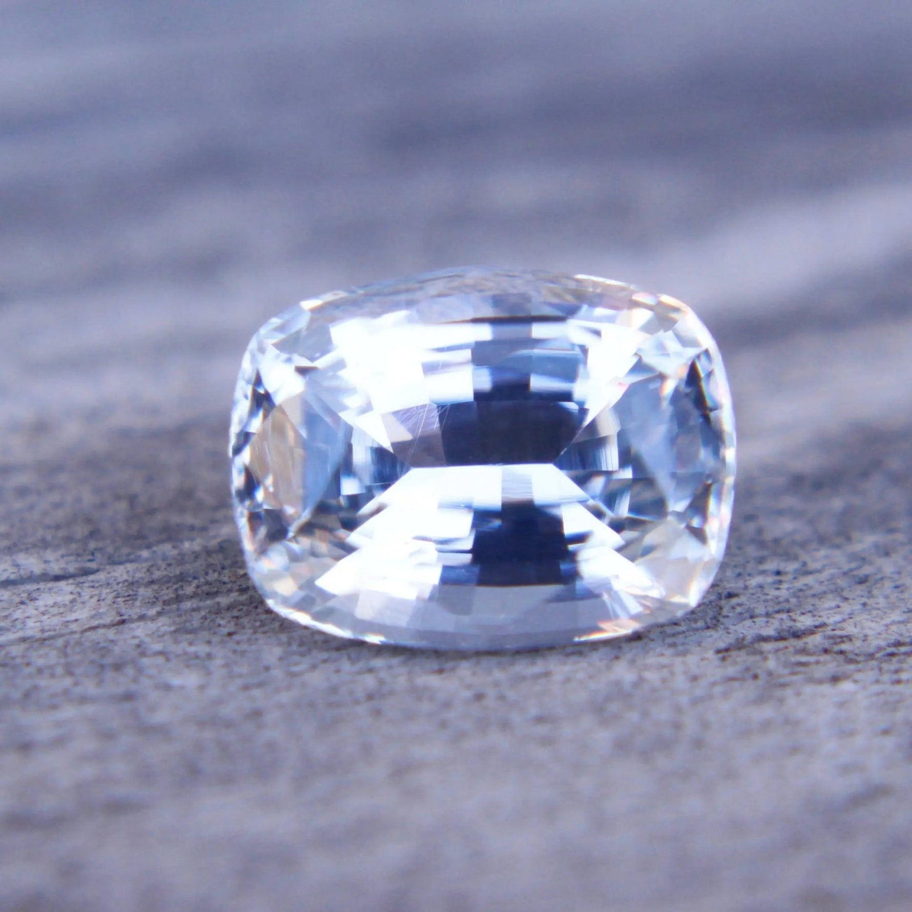Natural Colourless Sapphire - Sapphirepal
