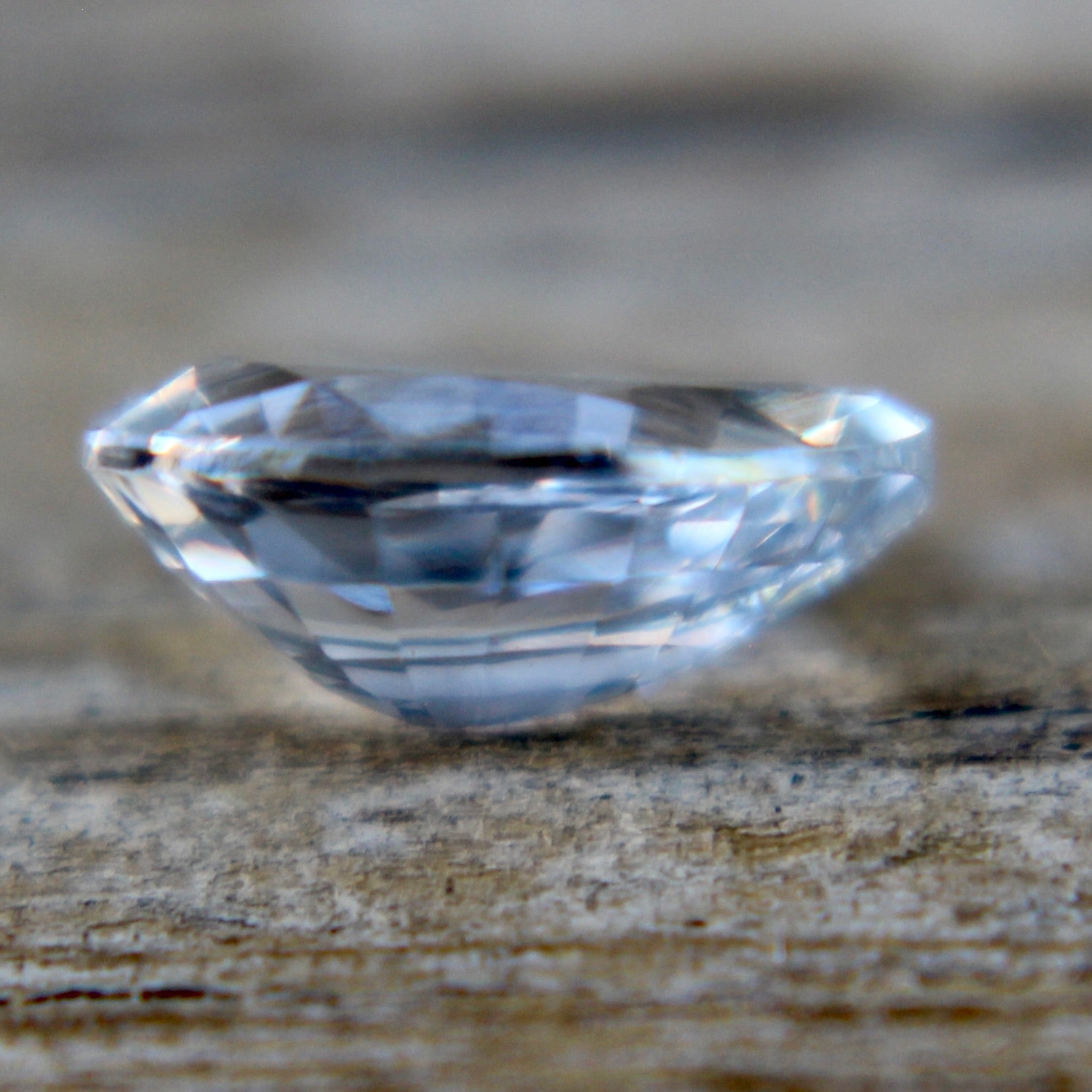 Natural Colourless Sapphire - Sapphirepal