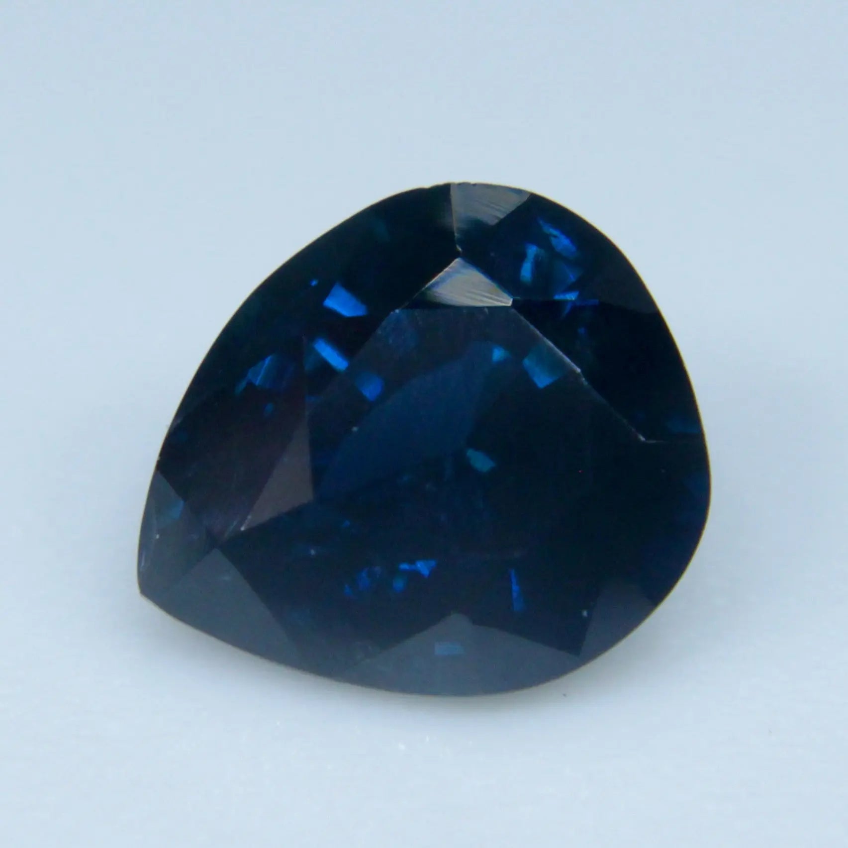 Natural Deep Blue Green Sapphire - Sapphirepal