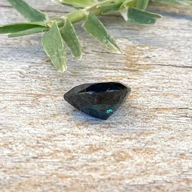 Natural Deep Blue Green Sapphire - Sapphirepal