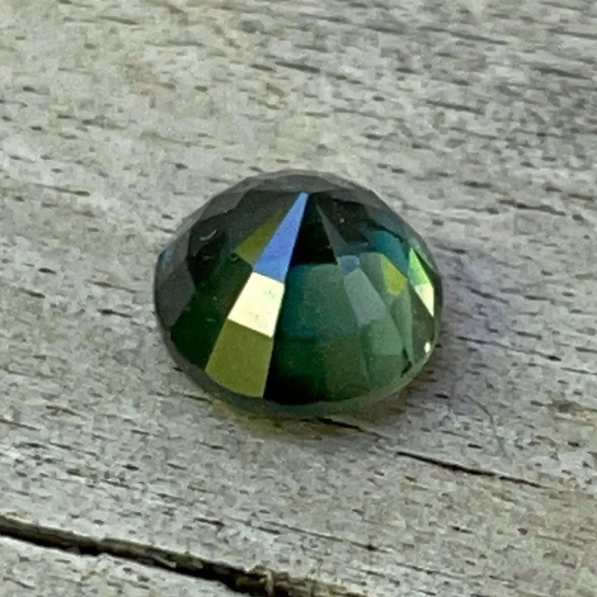 Natural Deep Green Sapphire – 0.81 Carat - Sapphirepal