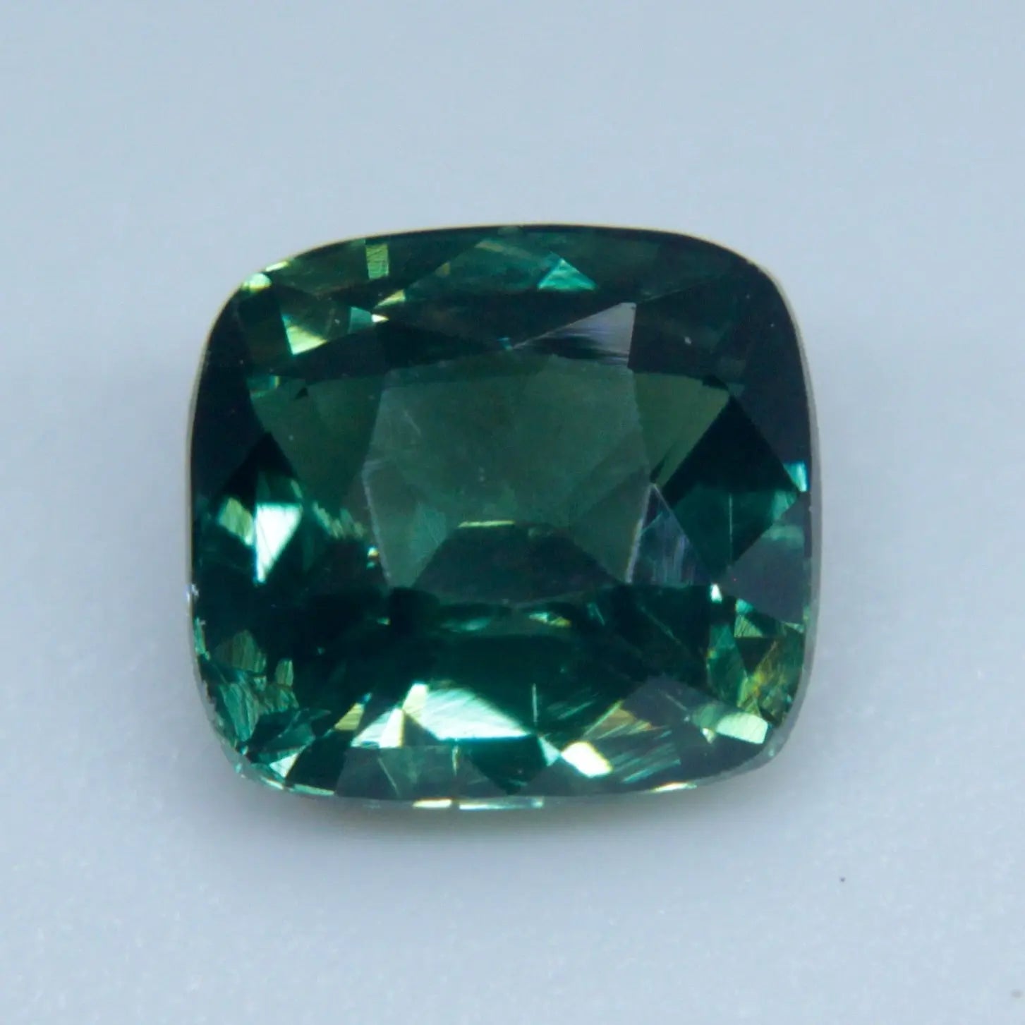 Natural Forest Green Sapphire - Sapphirepal