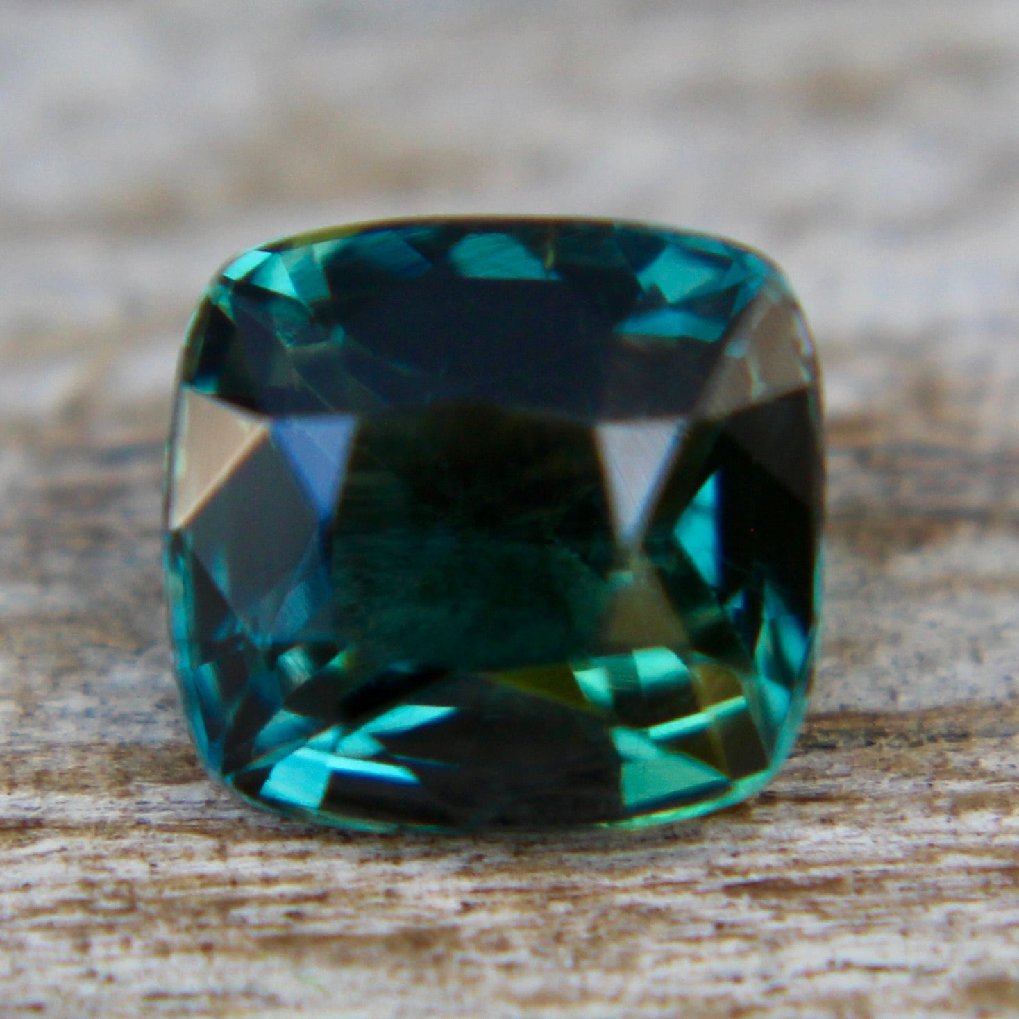 Natural Forest Green Sapphire - Sapphirepal