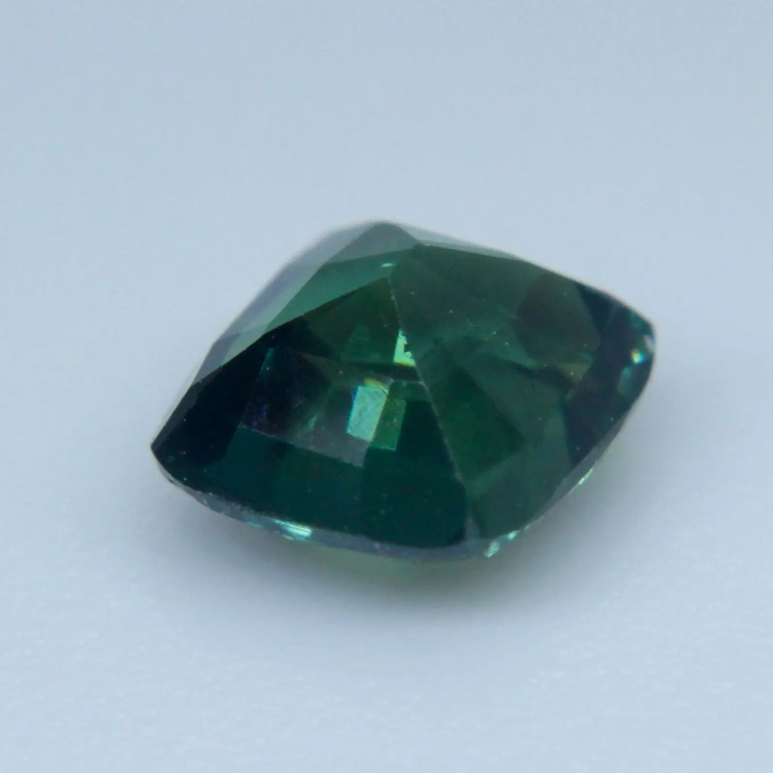 Natural Forest Green Sapphire - Sapphirepal