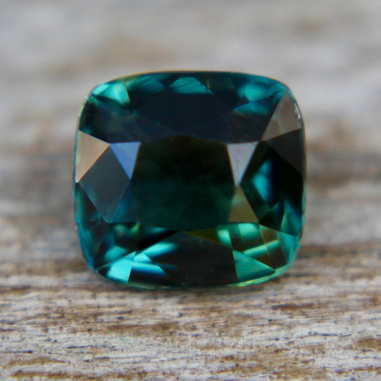 Natural Forest Green Sapphire - Sapphirepal