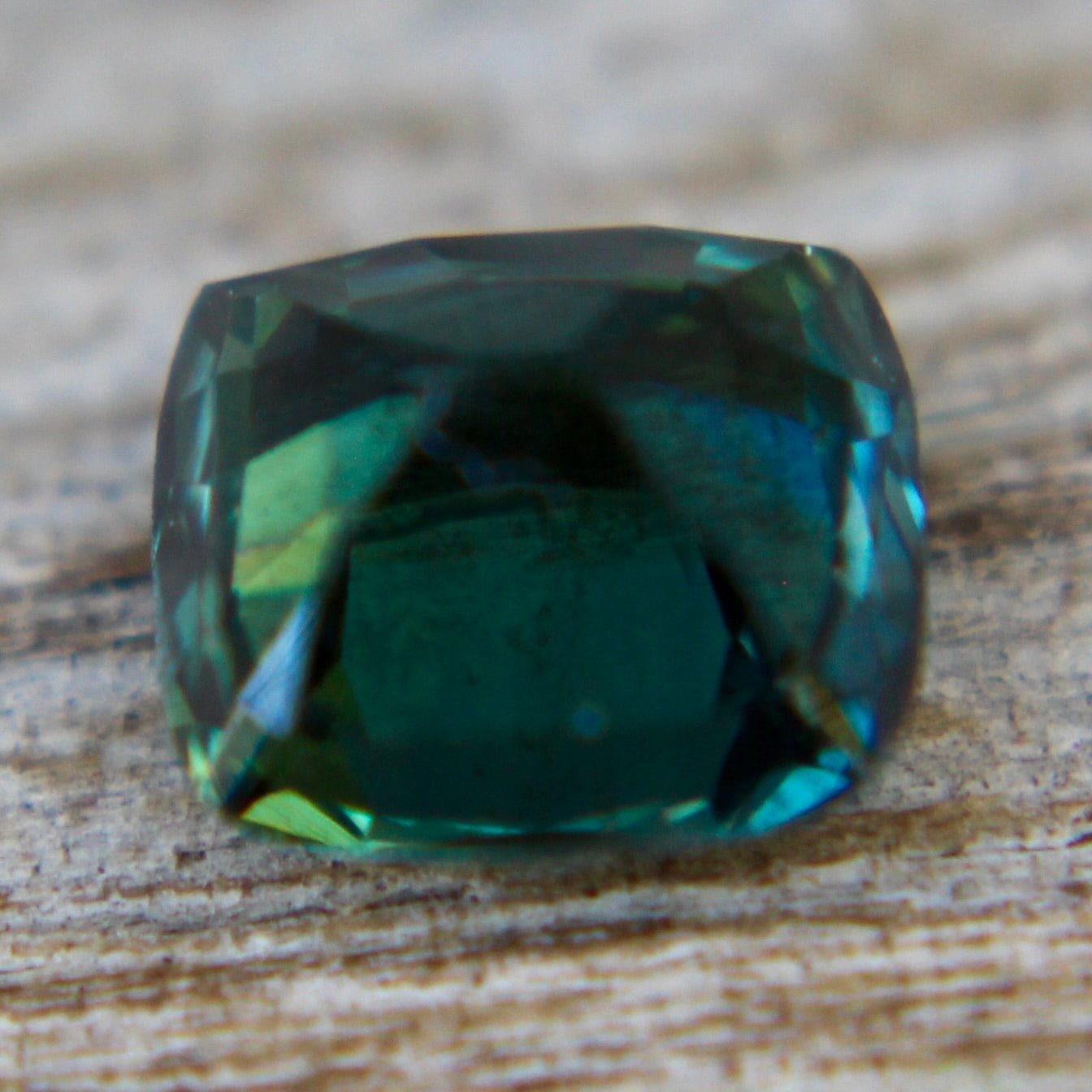 Natural Forest Green Sapphire - Sapphirepal