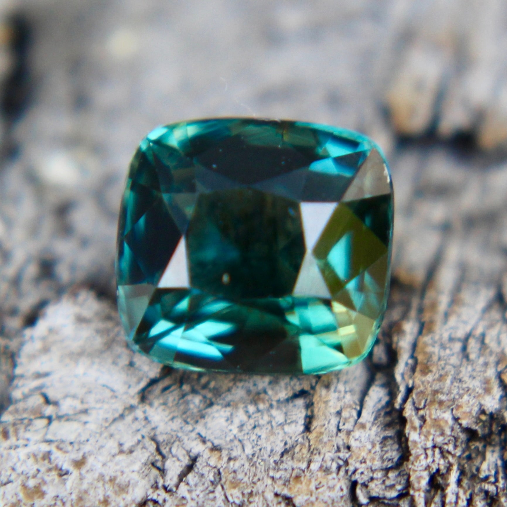 Natural Forest Green Sapphire - Sapphirepal