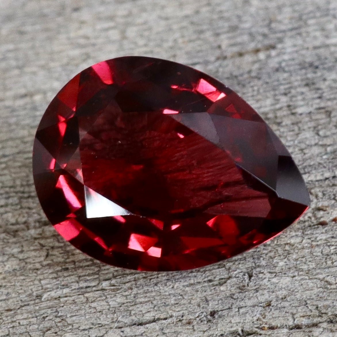 Natural Garnet – 3.21 Carat - Sapphirepal