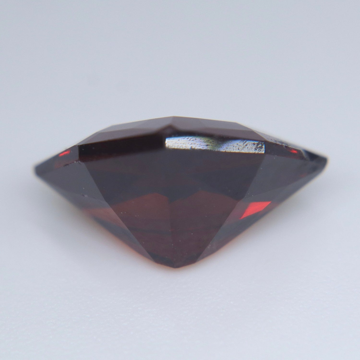 Natural Garnet 3.77ct Modified Trillion Cut Ceylon Loose Gemstone - Sapphirepal