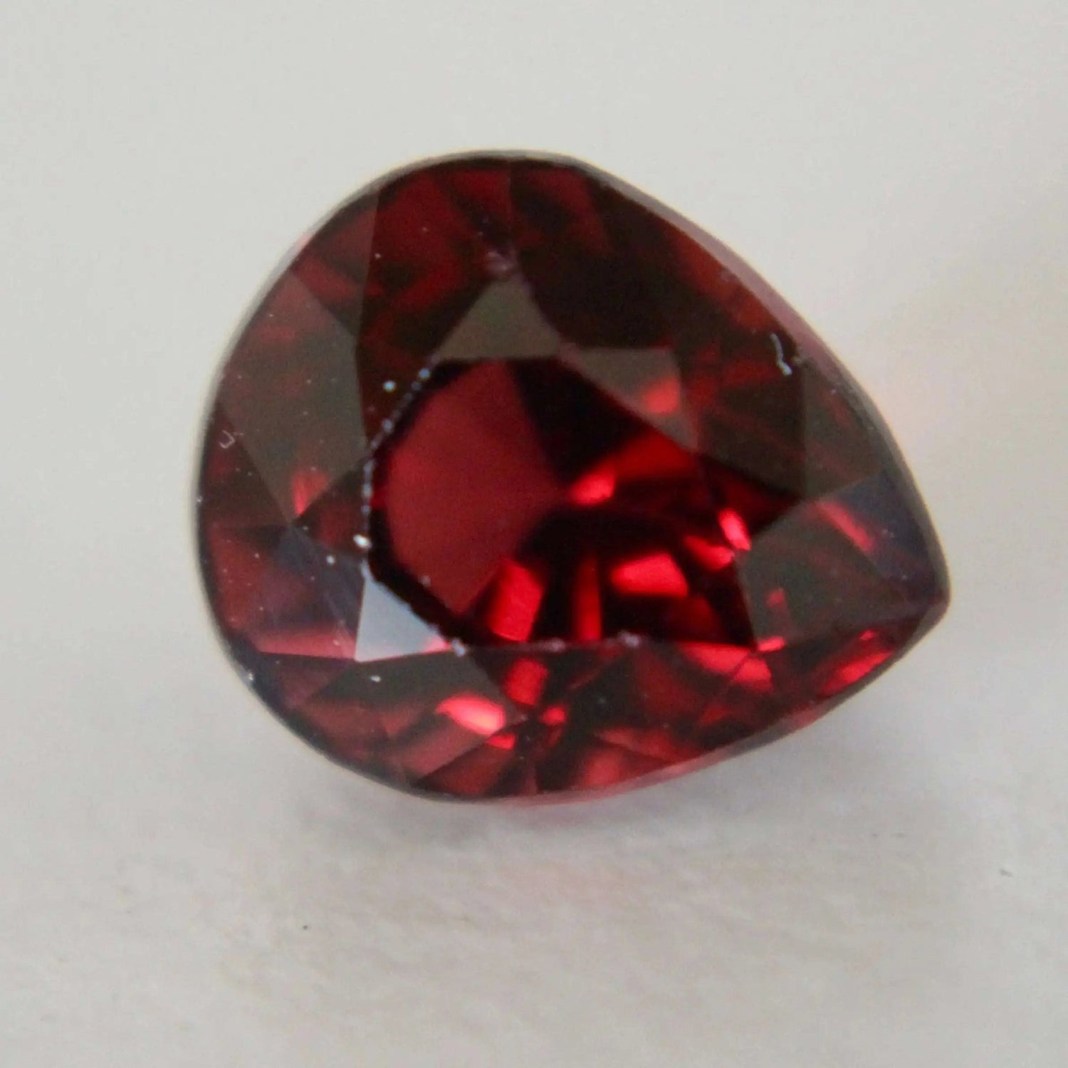 Natural Garnet – 3.98 Carat Pear Cut - Sapphirepal