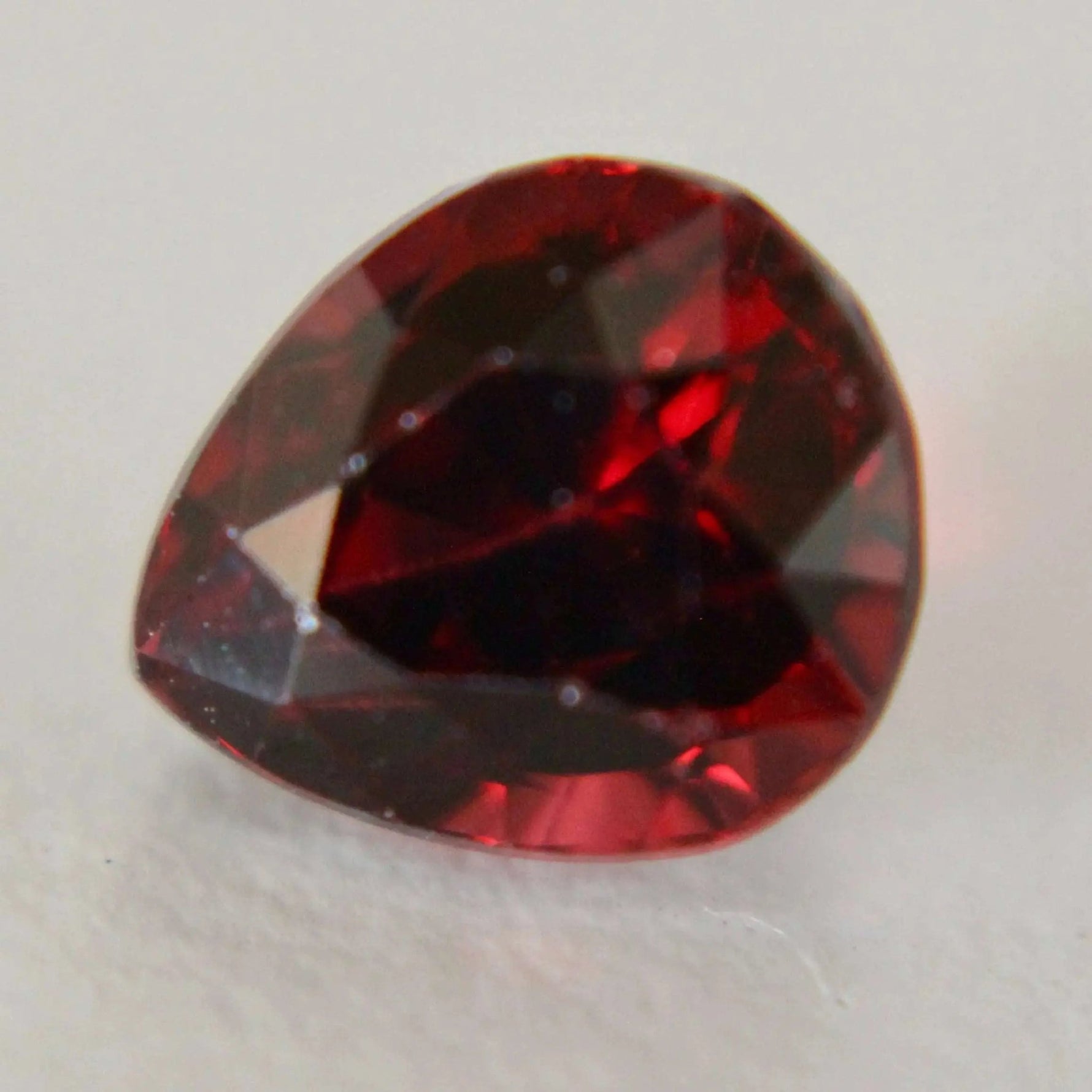 Natural Garnet – 3.98 Carat Pear Cut - Sapphirepal