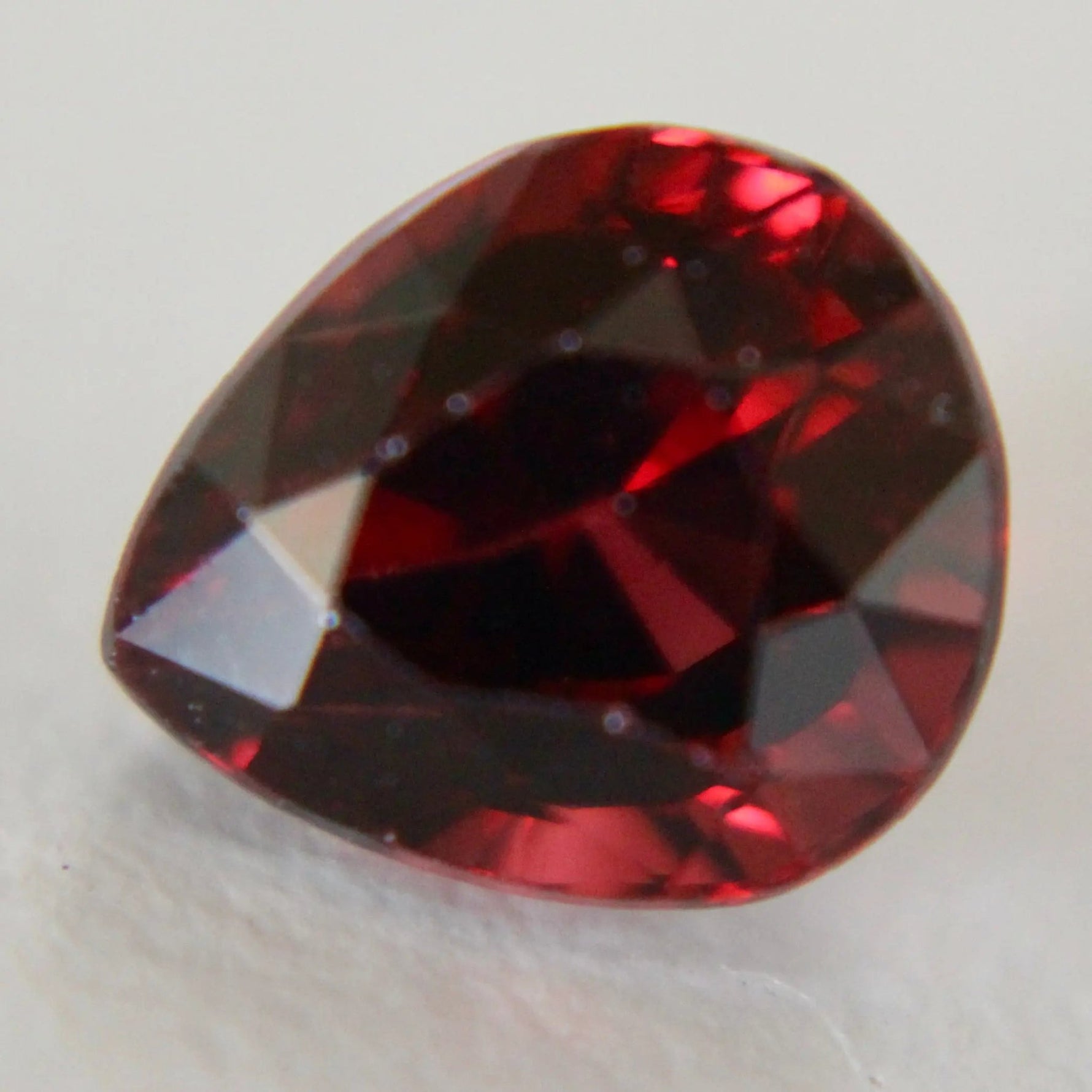 Natural Garnet – 3.98 Carat Pear Cut - Sapphirepal