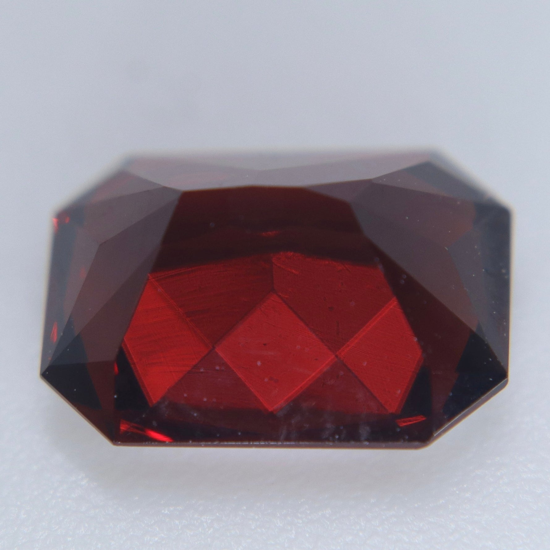 Natural Garnet 4.56ct Emerald Cut Ceylon Loose Gemstone - Sapphirepal