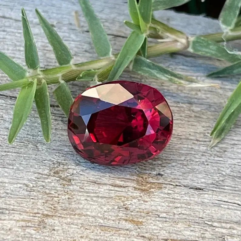 Natural Garnet - Sapphirepal