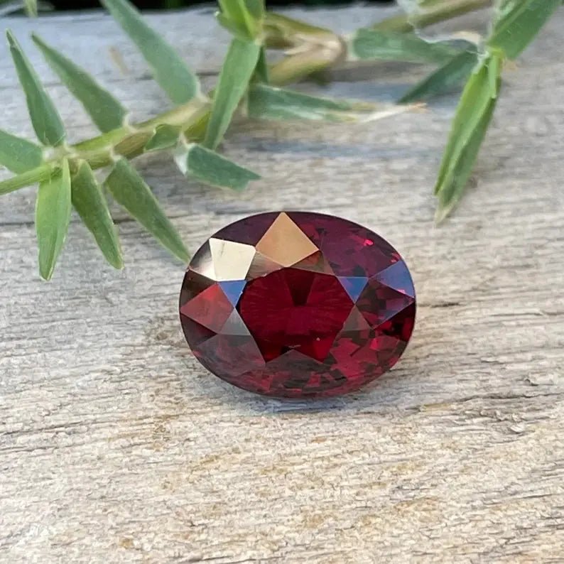 Natural Garnet - Sapphirepal