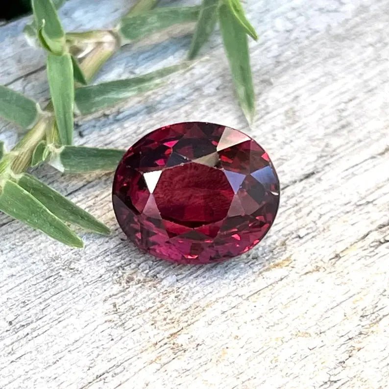 Natural Garnet - Sapphirepal