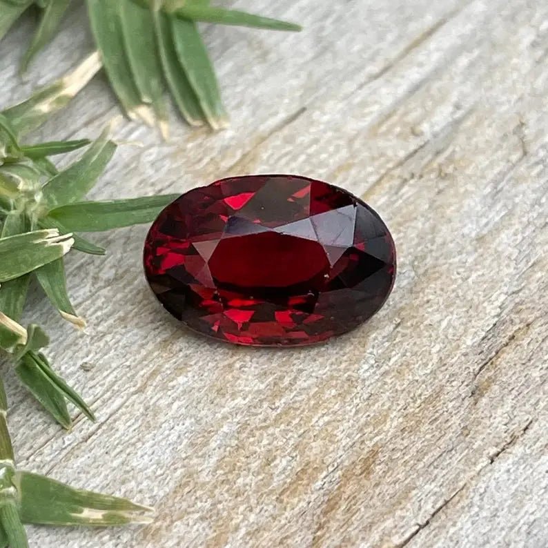 Natural Garnet - Sapphirepal