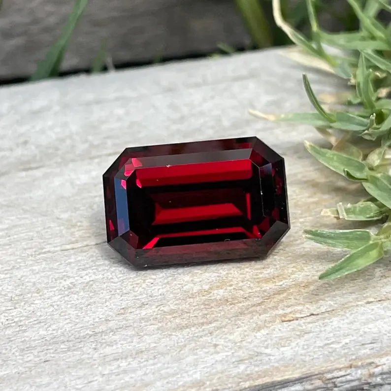 Natural Garnet - Sapphirepal