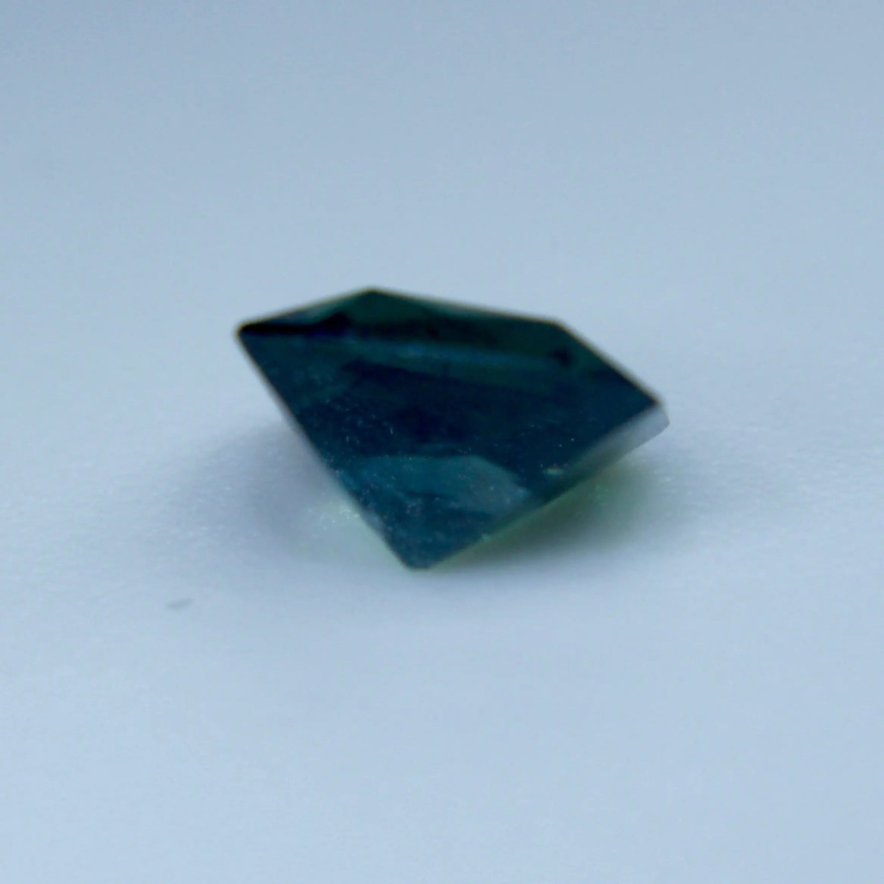 Natural Green Blue Sapphire - Sapphirepal