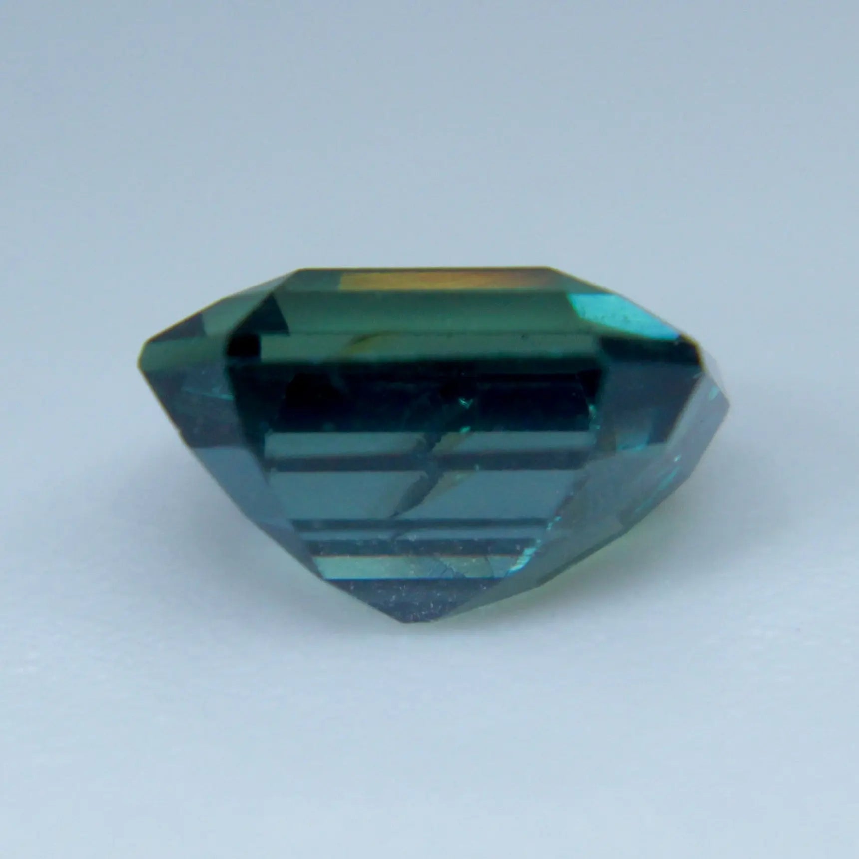 Natural Green Blue Sapphire - Sapphirepal
