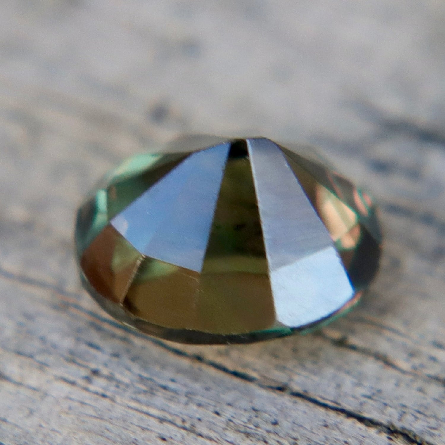 Natural Green Brown Parti Sapphire 1.06 Carat Oval Cut Loose Gemstone - Sapphirepal
